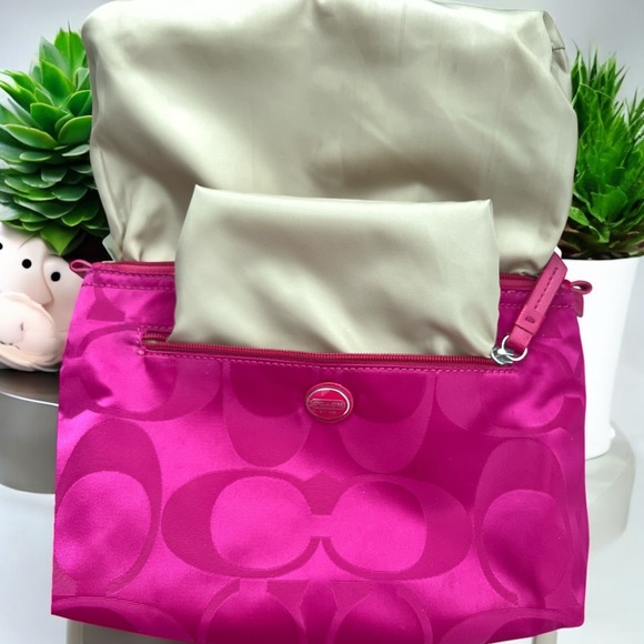 Coach Signature Pink Nylon Cosmetic Bag 🩷 - Picture 2 of 7